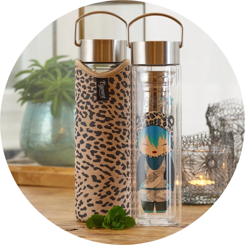 Eigenart glass drinking bottle Animals Leo